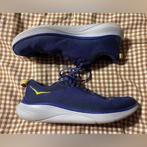 Women’s hoka one one hupana